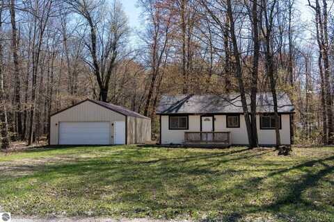 6051 White Acre Drive, Lake, MI 48632