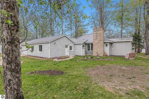 6370 W Buena Vista, Lake City, MI 49651