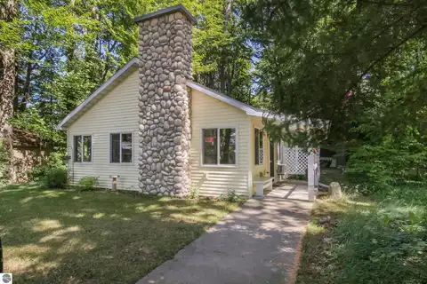 1630 Birch Street, Frankfort, MI 49635