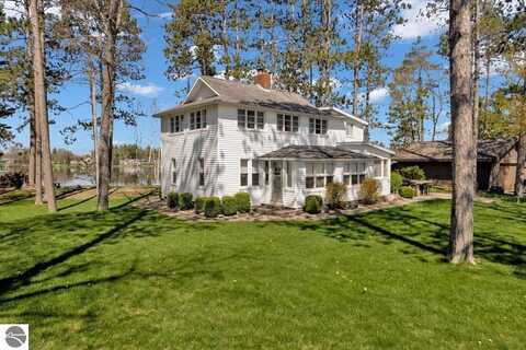 5033 Bliss Lane, Hale, MI 48739