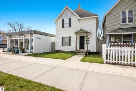 514 E Eighth Street, Traverse City, MI 49684