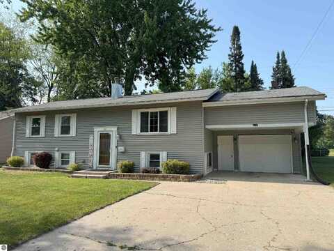 1411 North Drive, Mount Pleasant, MI 48858