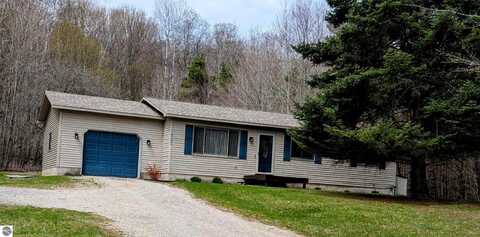 2280 S Eckhardt Road, Bellaire, MI 49615