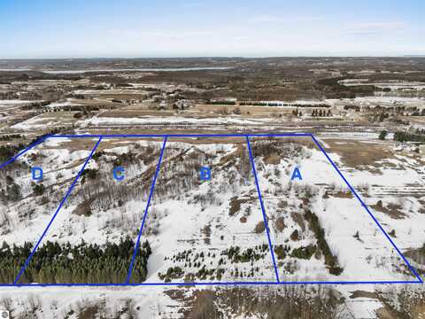002 E Fort Road, Suttons Bay, MI 49682