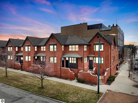 204 Boardman, Traverse City, MI 49684