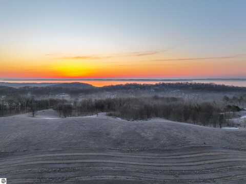 0 E Fort Road, Suttons Bay, MI 49682