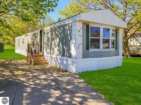 411 S Grover Avenue, Alma, MI 48801