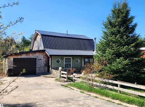 11024 Phelps Road, East Jordan, MI 49727