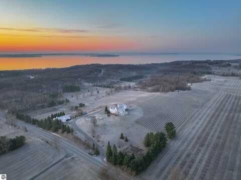 10292 E Fort Road, Suttons Bay, MI 49682