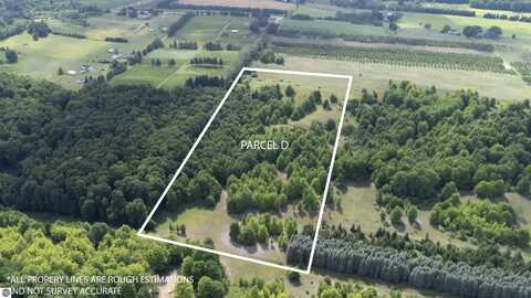 001 E Fort Road, Suttons Bay, MI 49682