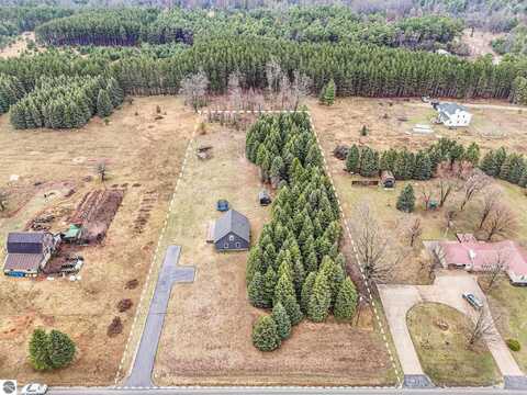 5891 Voice Road, Kingsley, MI 49649