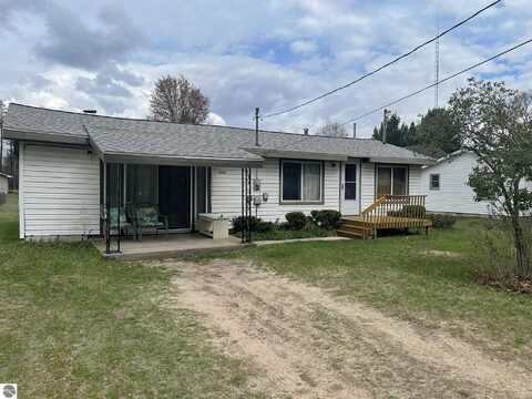 2214 Karen Drive, Saint Helen, MI 48656