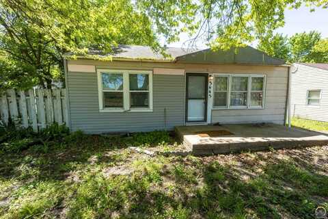 3443 SE Indiana AVE, Topeka, KS 66605