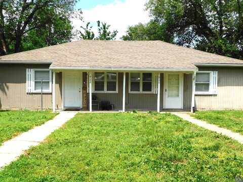 922 SW 33rd ST, Topeka, KS 66611