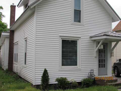 317 S 8th Street, Goshen, IN 46528