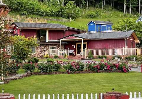43 Burgraff Rd., Mc Andrews, KY 41543
