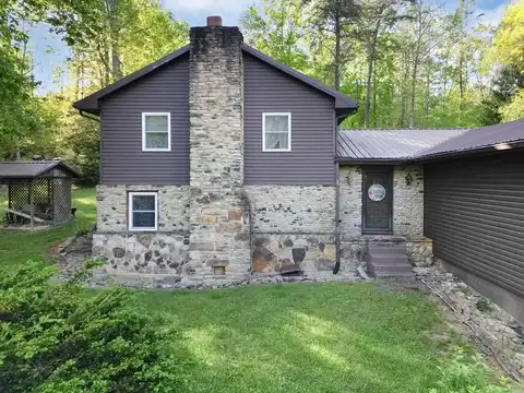 272 Ramey Branch Road, Blaine, KY 41124