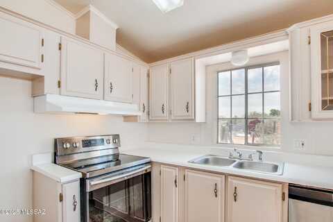 12220 W Calle Seneca, Tucson, AZ 85743