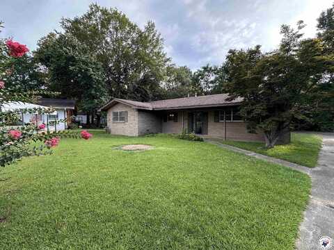 216 W Pioneer, Wake Village, TX 75501