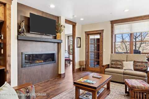 551 SNOW KING LOOP, Jackson, WY 83001