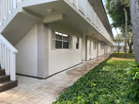 430 SE 2nd Ave 5, Deerfield Beach, FL 33441