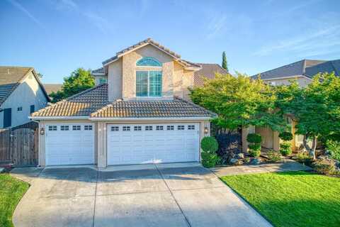 1621 Ticonderoga Drive E, Fresno, CA 93720
