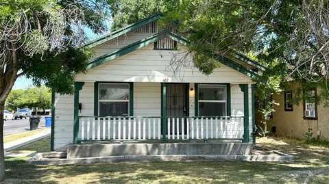 322 Cameron Street W, Hanford, CA 93230
