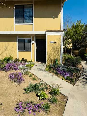4875 Backer Avenue N, Fresno, CA 93726