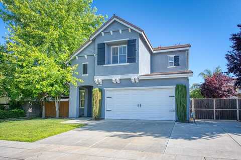 487 Everglade Avenue, Clovis, CA 93619