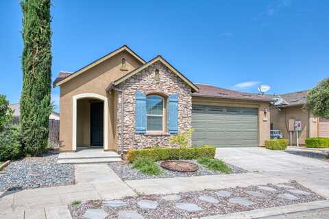 3170 Redington Avenue, Clovis, CA 93619