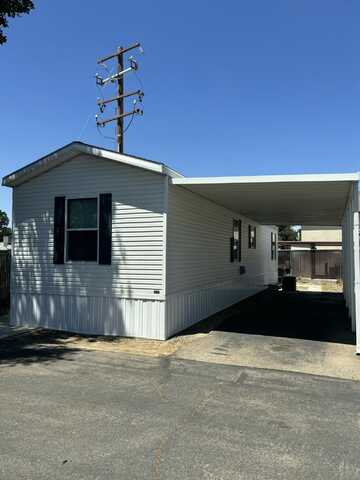 820 S Chinowth Road, Visalia, CA 93277
