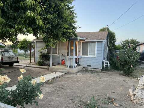 12478 1st Drive, Cutler, CA 93615