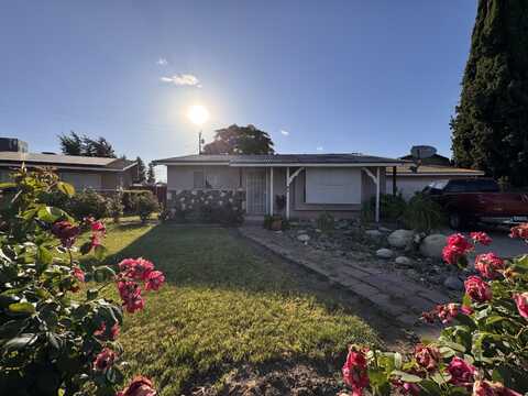 1245 Atkins Street, Porterville, CA 93257