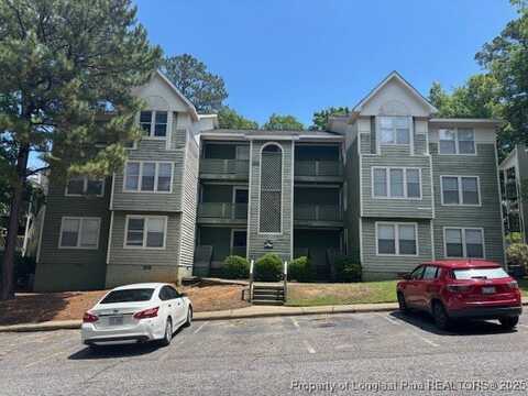 6809 Willowbrook Drive, Fayetteville, NC 28314
