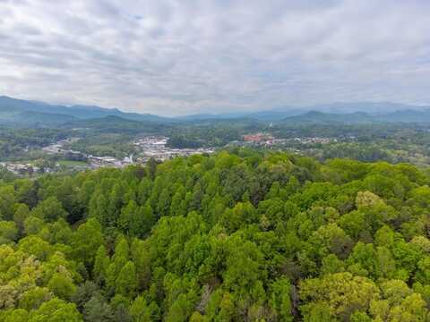 1817 Lakeside Drive, Franklin, NC 28734