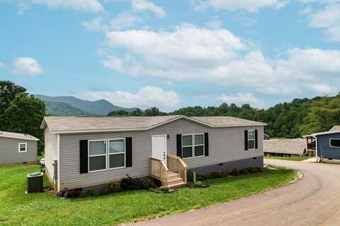 121 N. Gemstone Ave, Franklin, NC 28734
