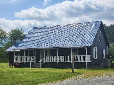 27 Russel Farm Rd, Andrews, NC 28901