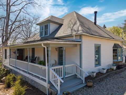 50 TRIMONT TRL, Franklin, NC 28734