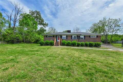 2507 E Woodlyn Way, Greensboro, NC 27407