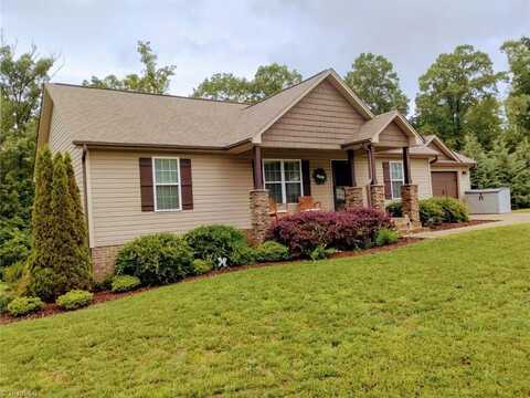 375 Twin Creeks Drive, Stokesdale, NC 27357