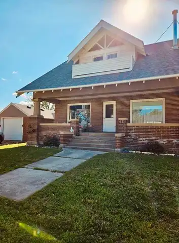 702 Simpson St, Duncombe, IA 50532