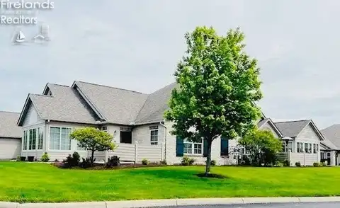 2780 Canterbury Lane, Port Clinton, OH 43452