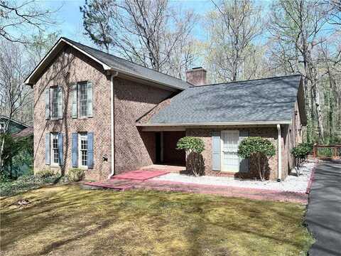 130 Woodbriar Road, Winston Salem, NC 27106