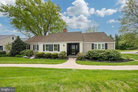 1124 QUEENS WAY, WEST CHESTER, PA 19382
