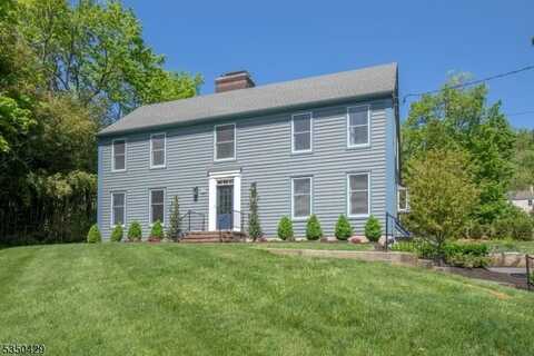 53 Hull Rd, Bernardsville, NJ 07924