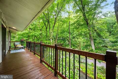 422 OAK VALLEY ROAD, MEDIA, PA 19063