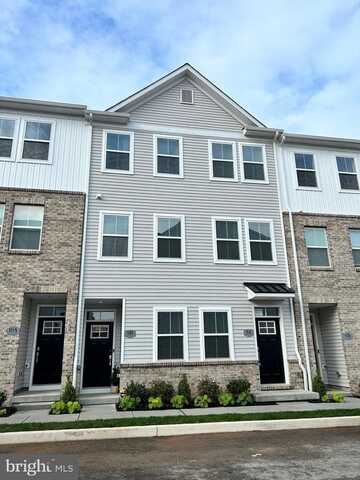 8 E FRONT STREET, BRIDGEPORT, PA 19405