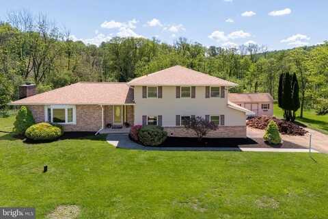4015 LOWER SAUCON ROAD, HELLERTOWN, PA 18055