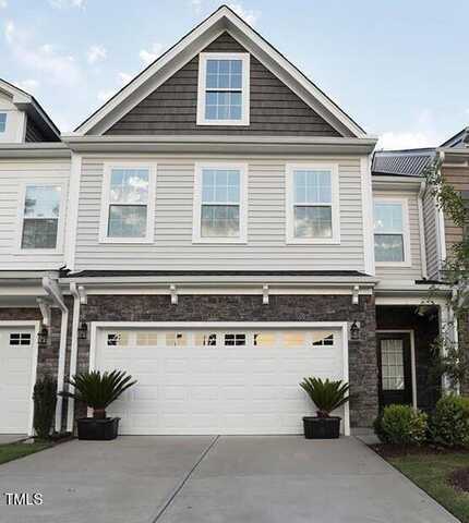 660 Barneswyck Drive, Fuquay Varina, NC 27526