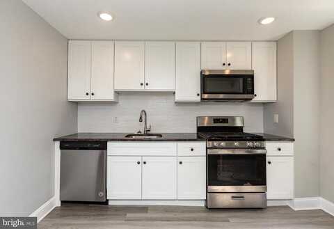 332 E CONESTOGA ROAD, WAYNE, PA 19087